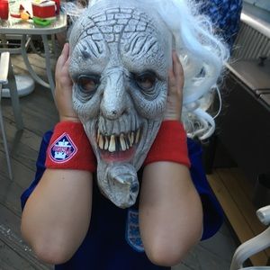 Meet your Posher, Maria